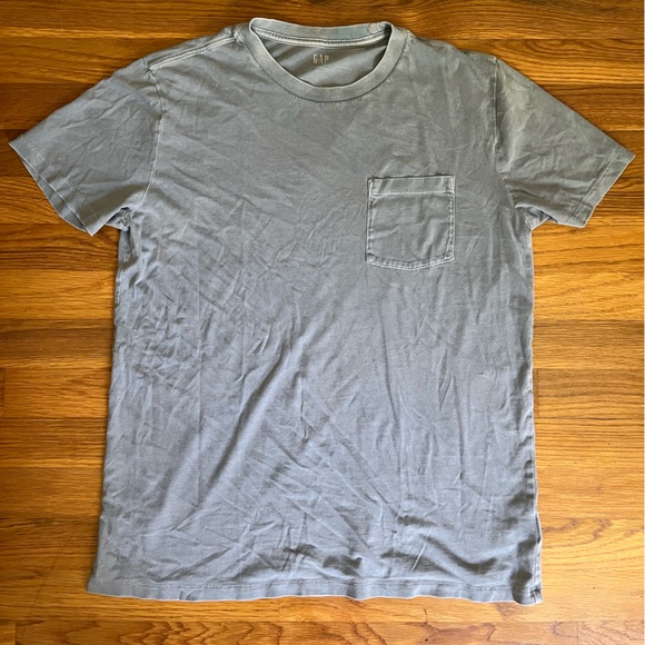 GAP Other - Gap T-shirt with Pocket